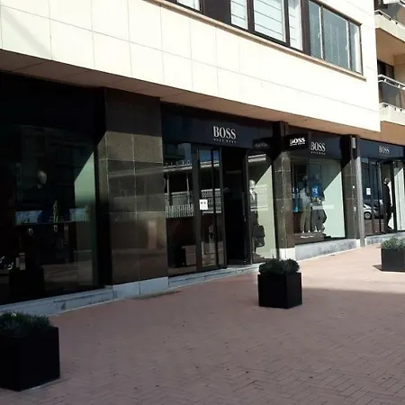 With A View And Parking Apartment *